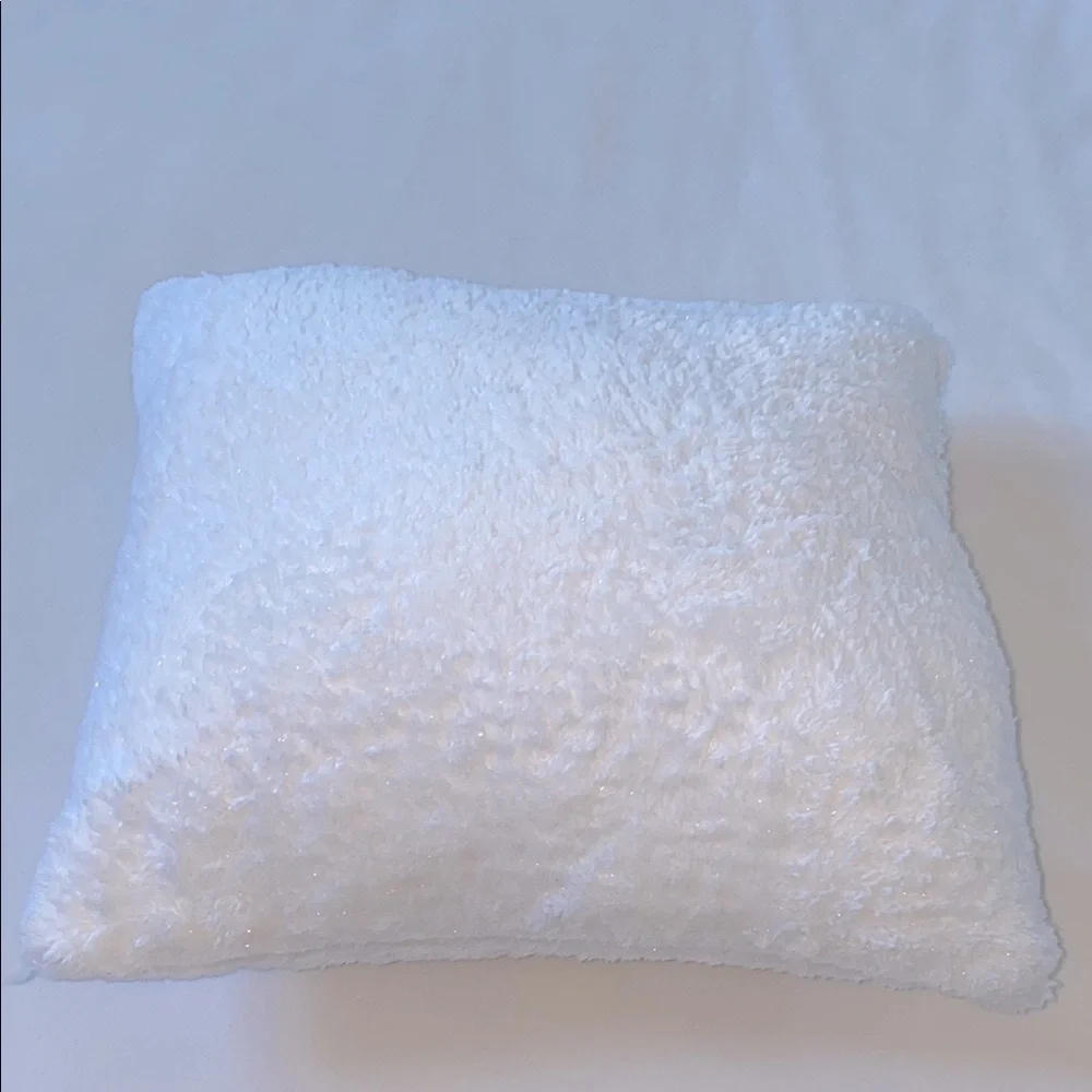Cozy White Plush Throw Pillow Insert